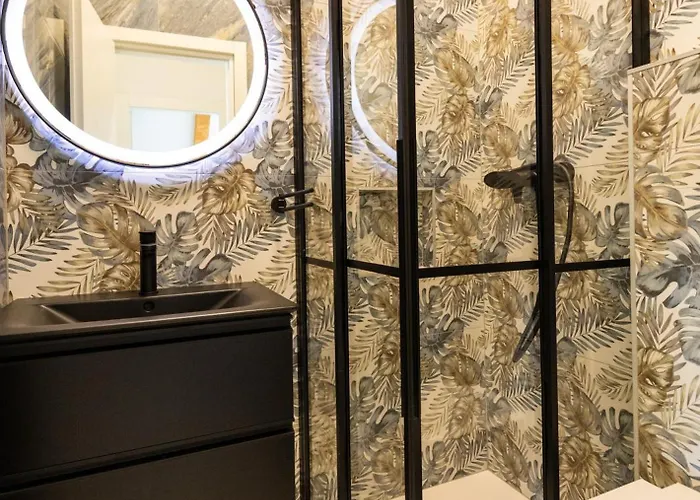 Luxury Penthouse With Sea View *